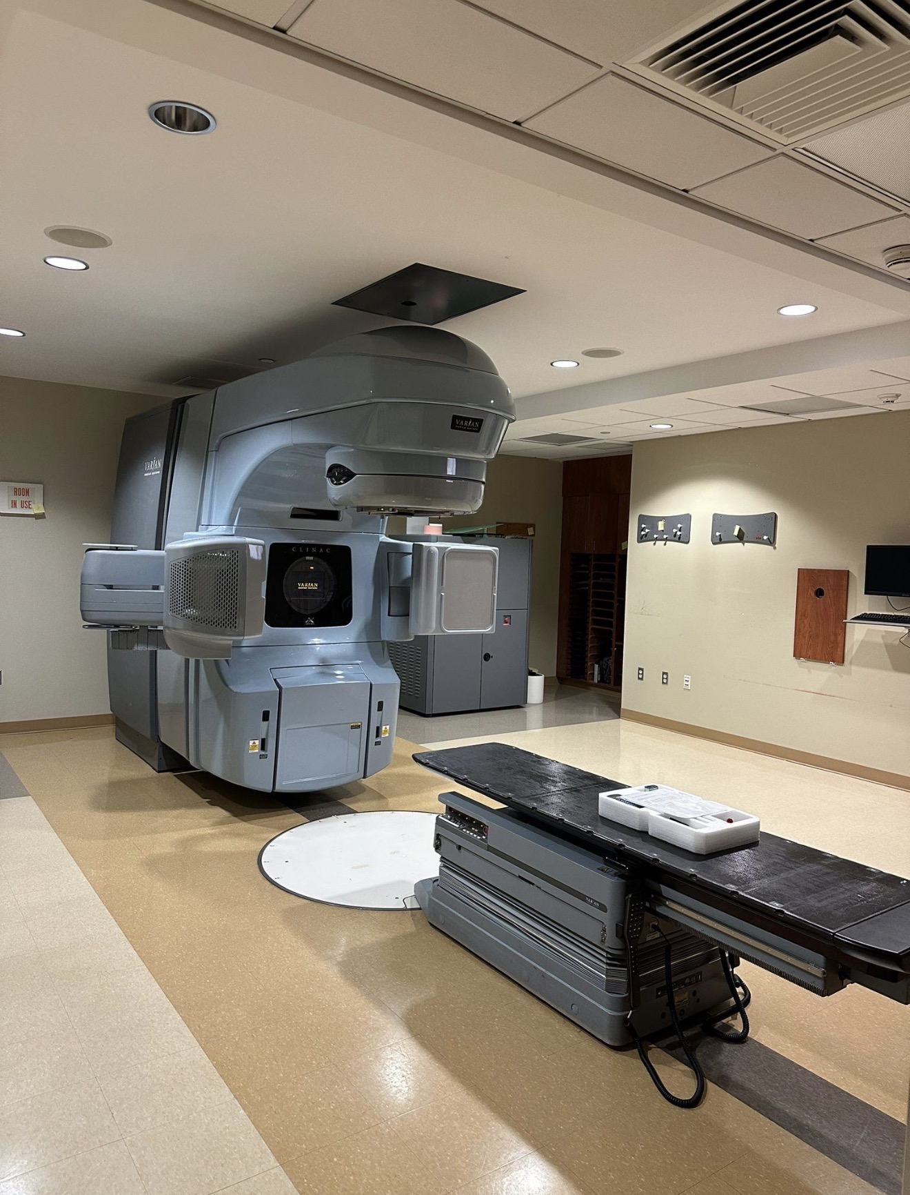 A basic clinical Linear Accelerator (LINAC)